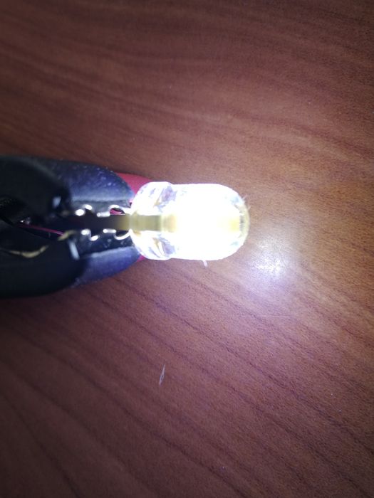 Лампочки т10 5w отл качество