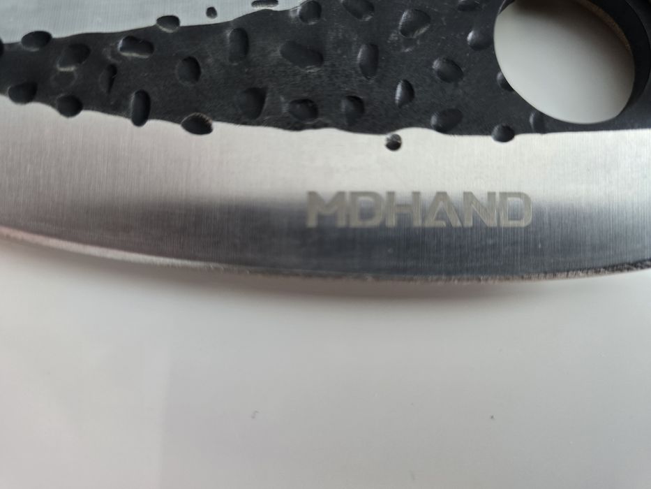 Nóż uniwersalny do kuchni i na wypady