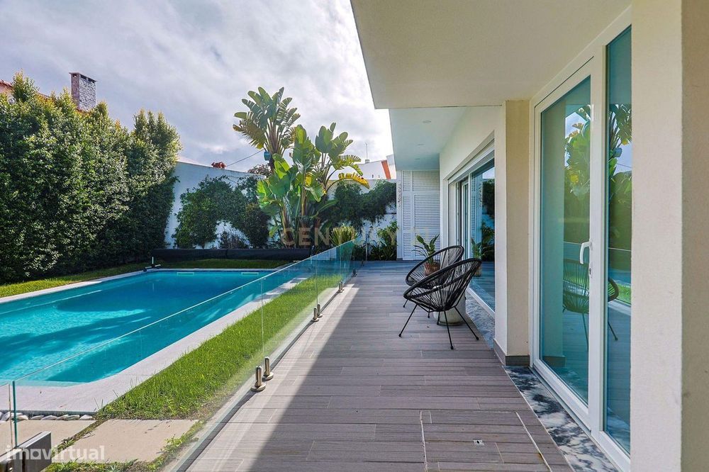 Moradia T3 em Charneca de Caparica, Almada