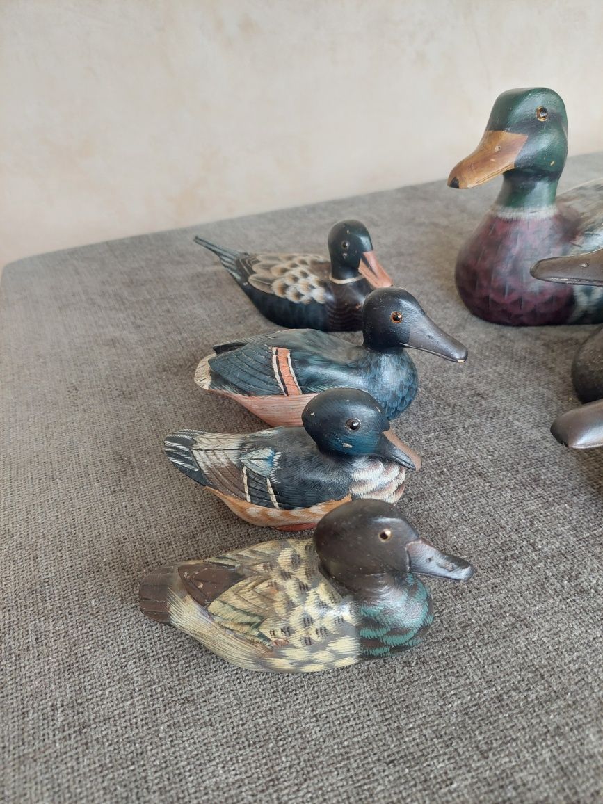 Conjunto de patos de madeira vintage