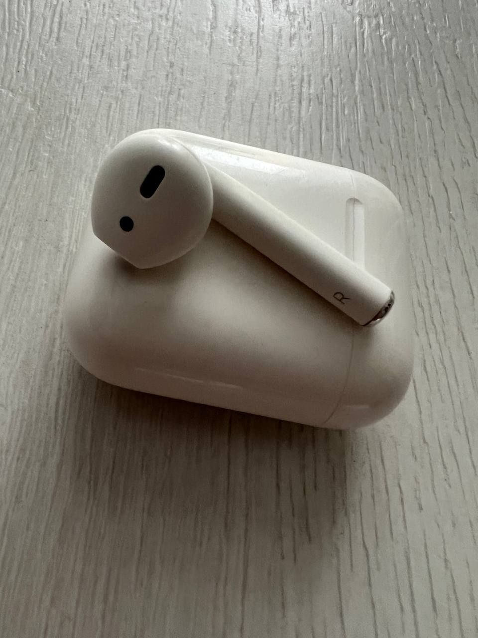 AirPods 2-го покоління навушник правий