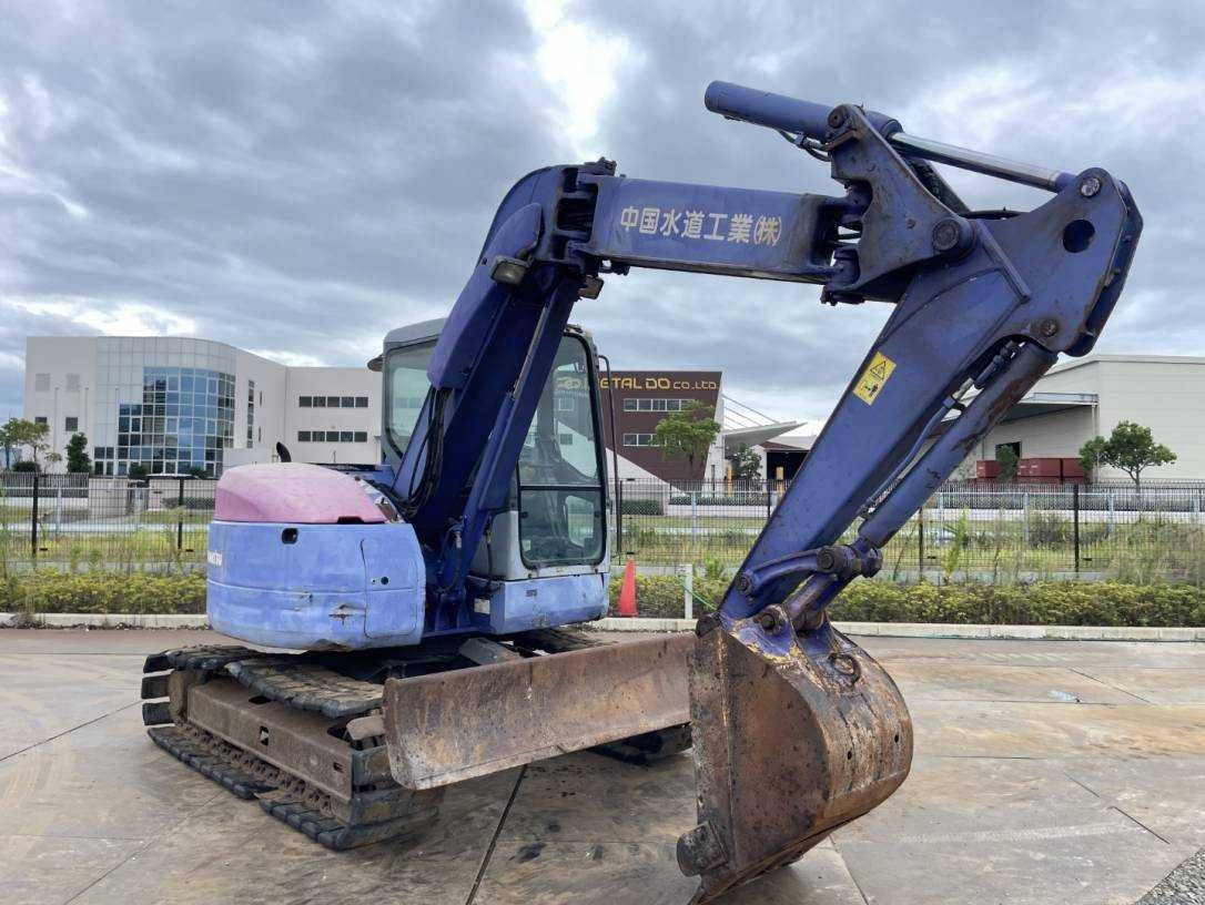 Экскаватор гусеничный Komatsu PC78UU-6EO