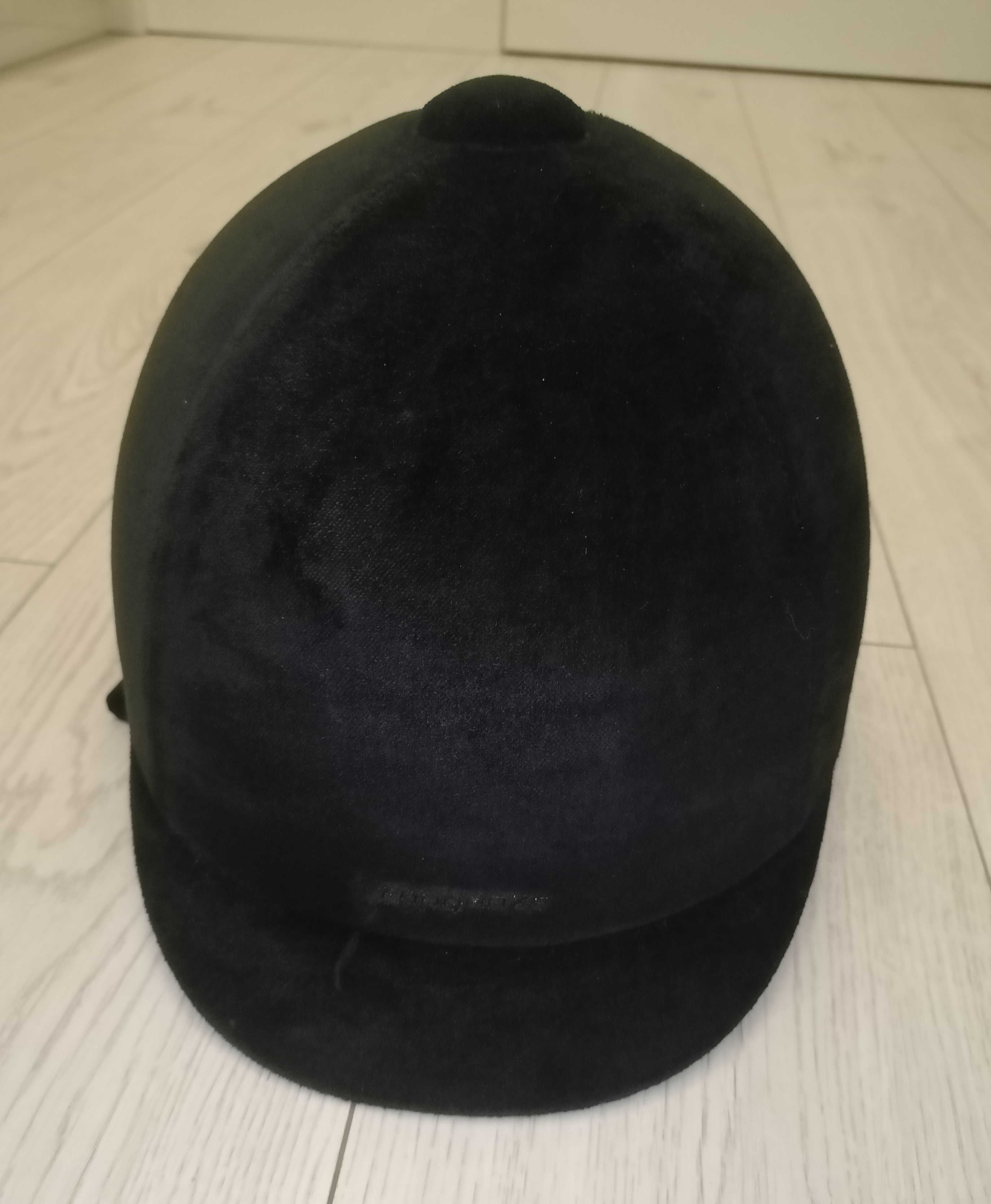Kask Na Konia Toczek Jak Nowy Rozmiar 56 + Palcat Bacik 58 CM Fouganza