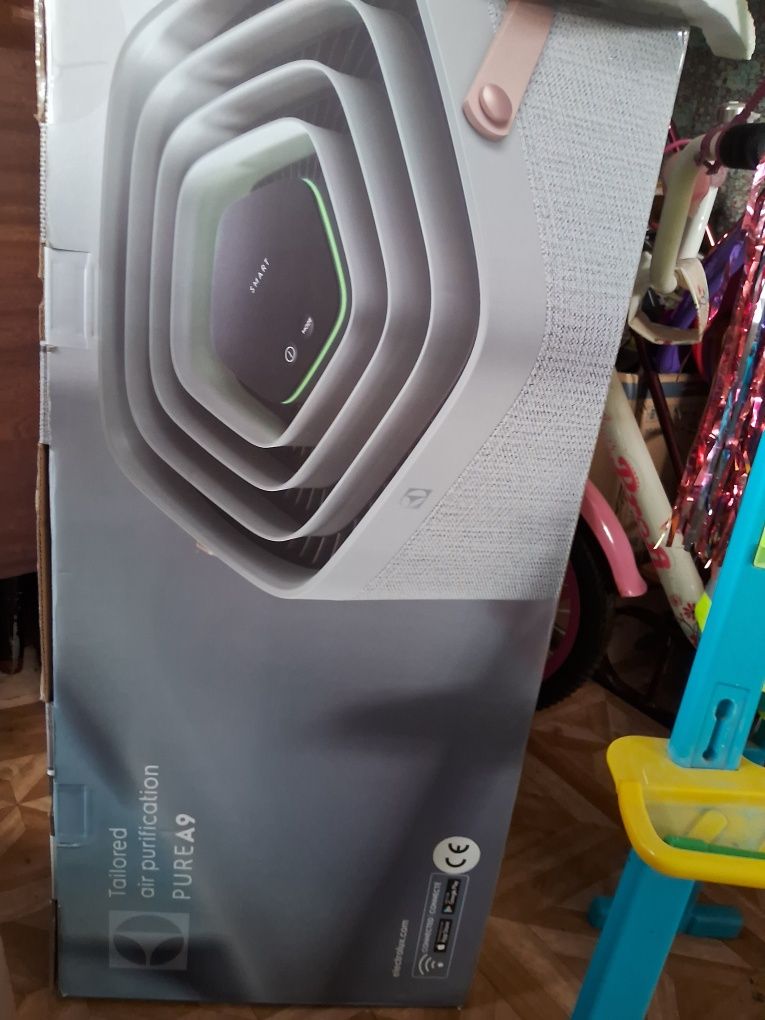 Очищувач Очисник повітря Electrolux PA91-404GY
Очисн повітря Pure A9 і