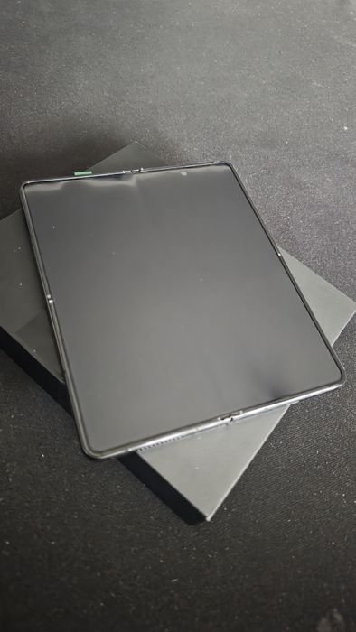 Samsung galaxy fold 4 5G 12/512 GB po serwisie (JAK NOWY)