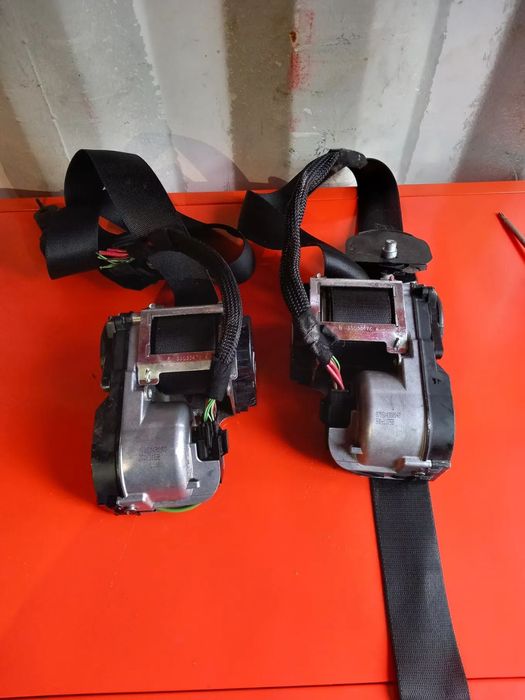 Pas bezpieczeństwa W164 przód tył