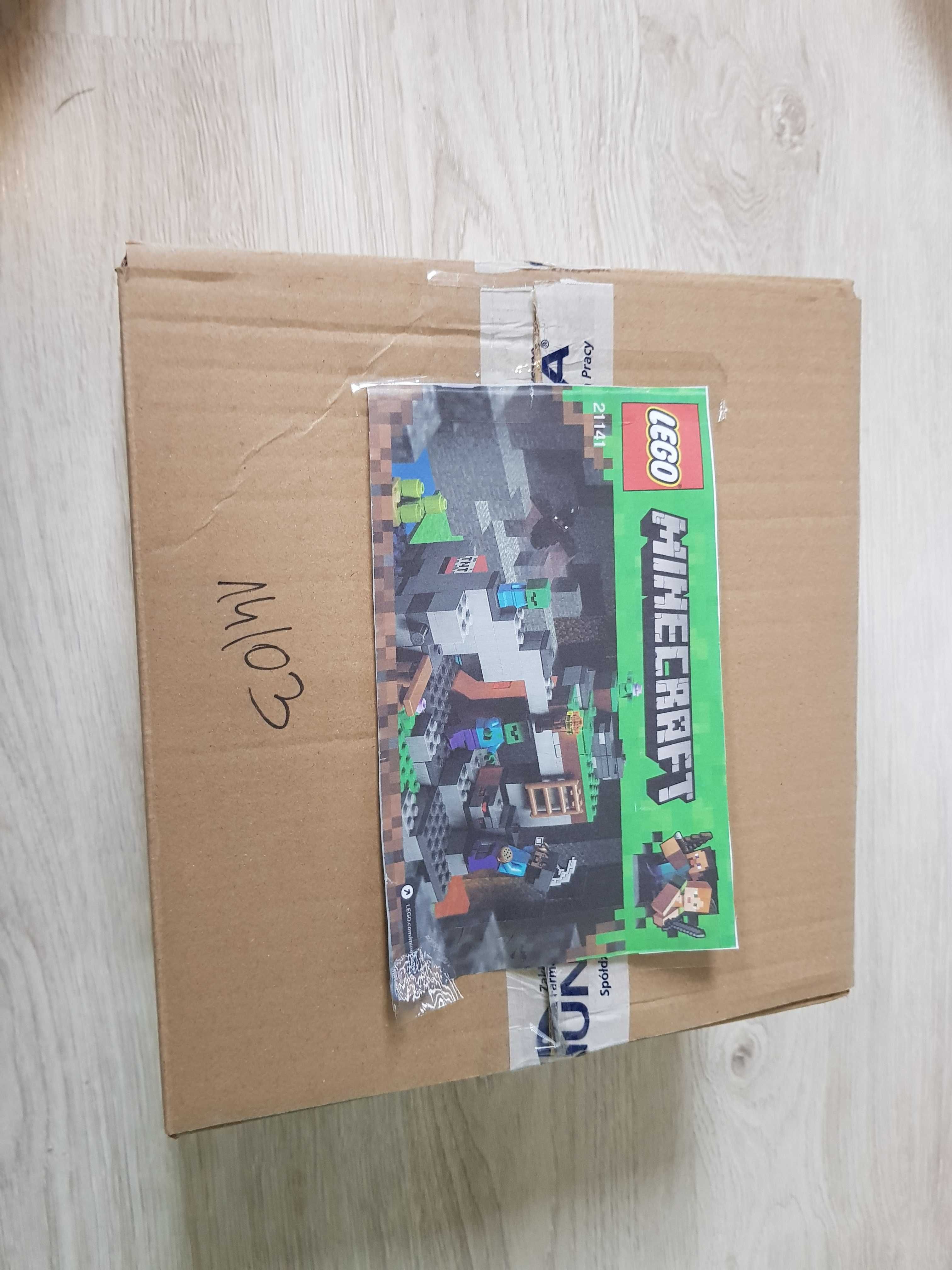 Zestaw lego jaskinia zombie minecraft 21141