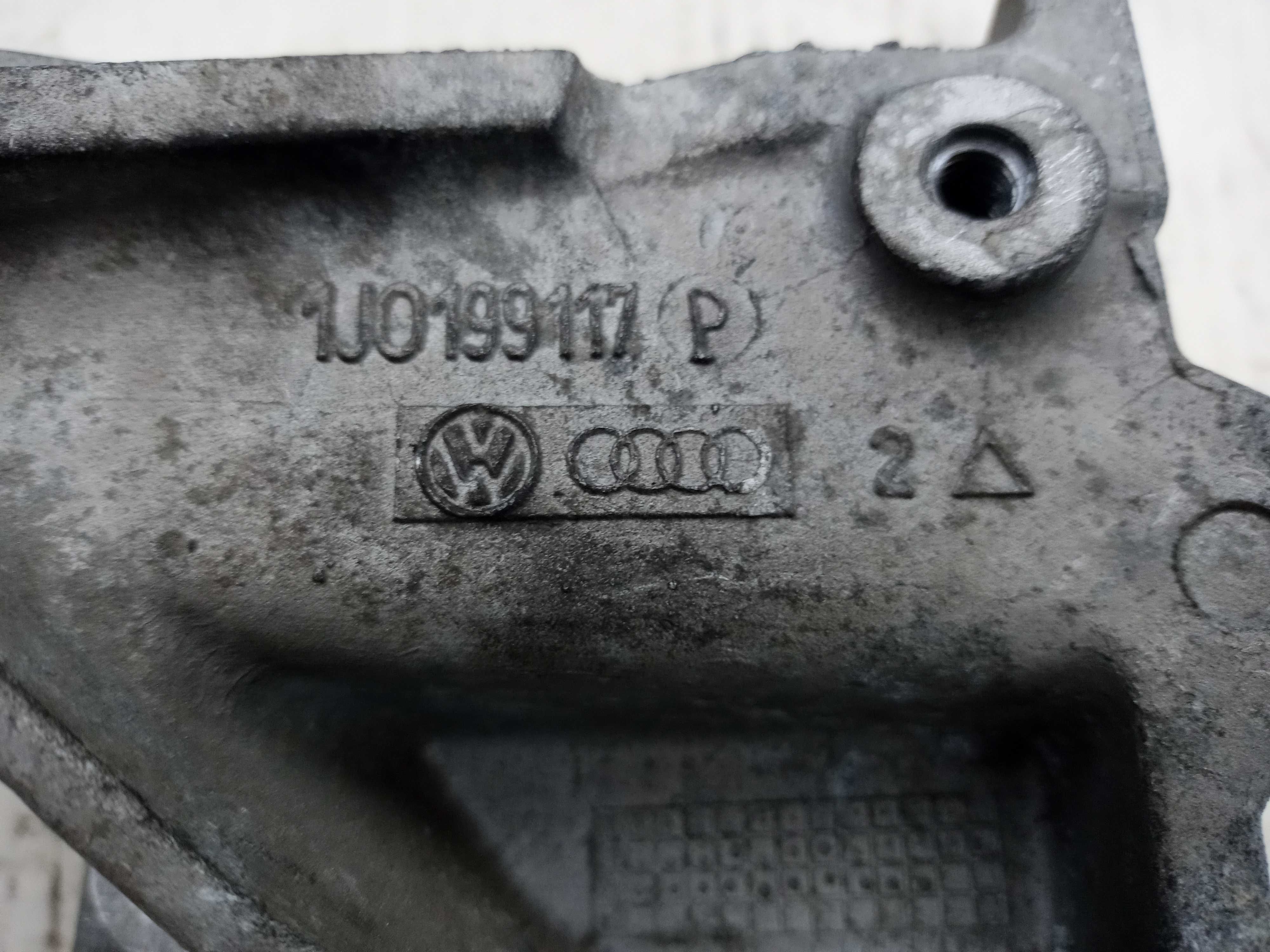 Łapa, wspornik, podpora skrzyni biegów VW, Seat, Audi, Skoda.