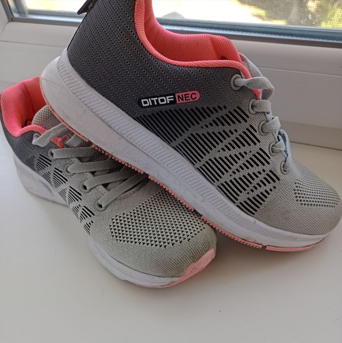 Взуття жіноче, туфлі, полуботинки Sopra, р. 36-37, ТОРГ.