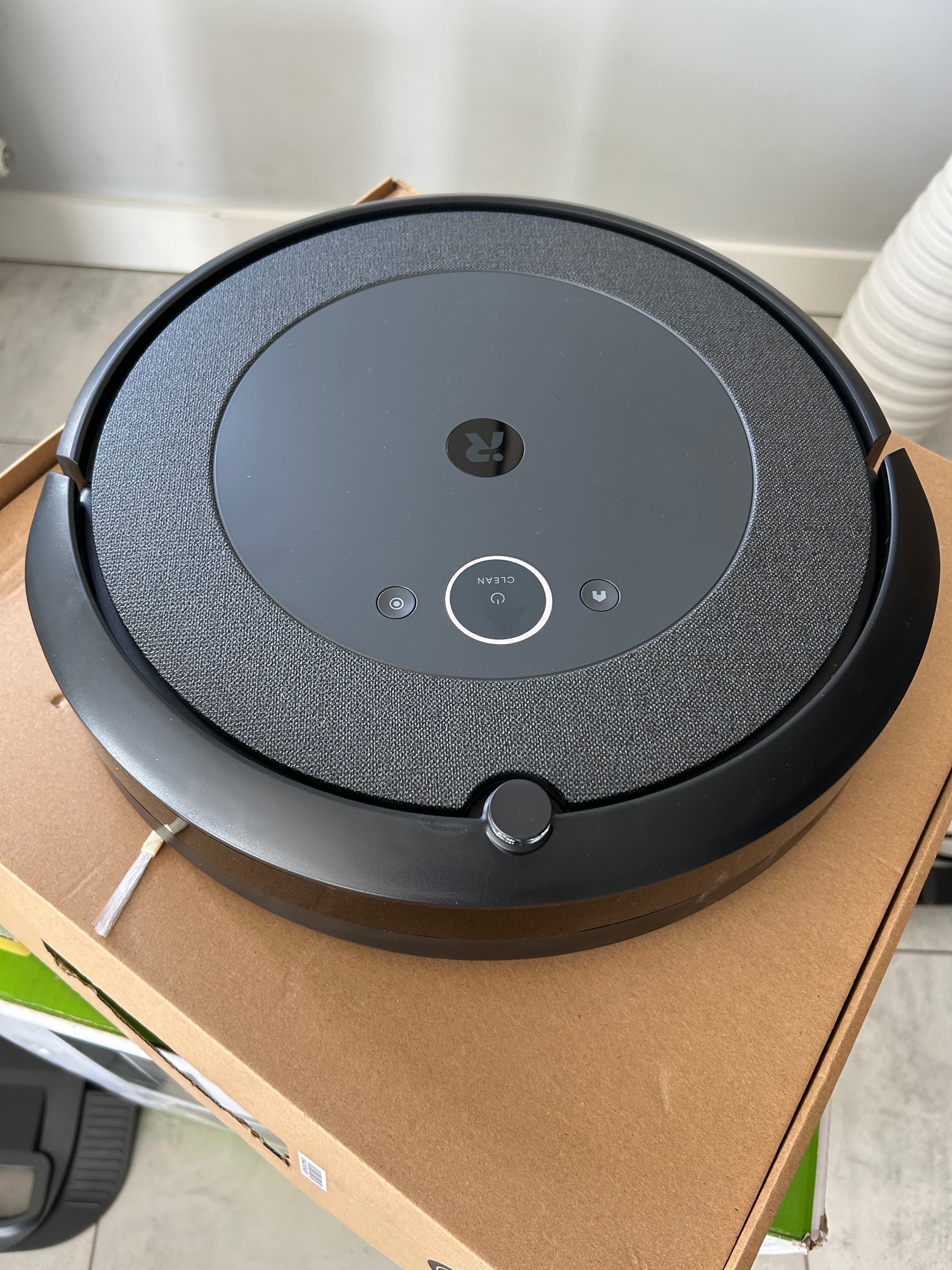 Odkurzacz IROBOT Roomba I3+ - nieużywany - cena do negocjacji