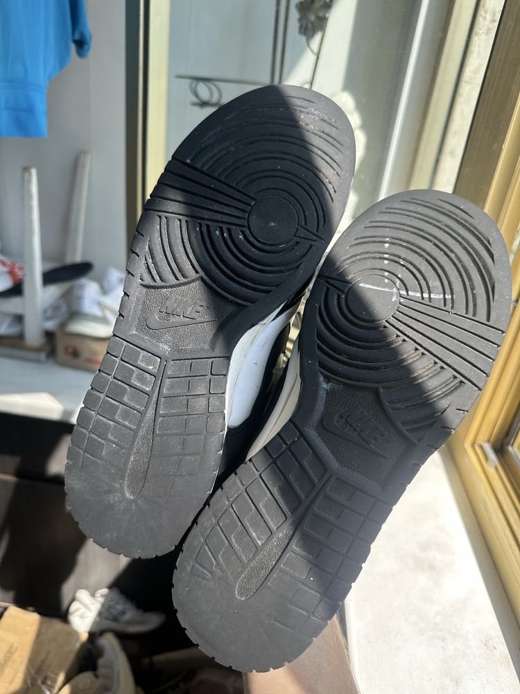 Продам кроссовки Nike dunk panda
