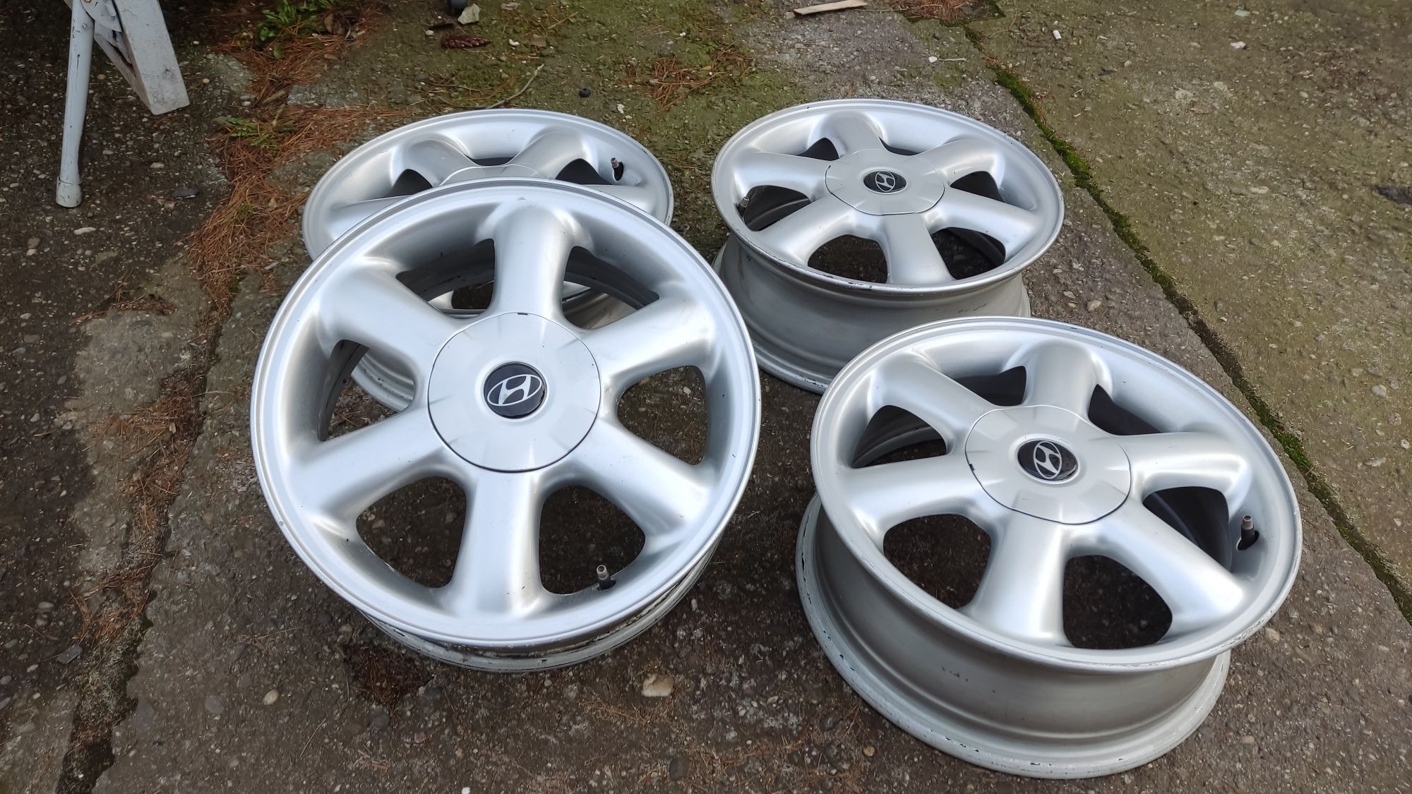 Felgi Aluminiowe Hyundai Honda Kia 5,5-J15 4x100 fi 56,1 ET 45