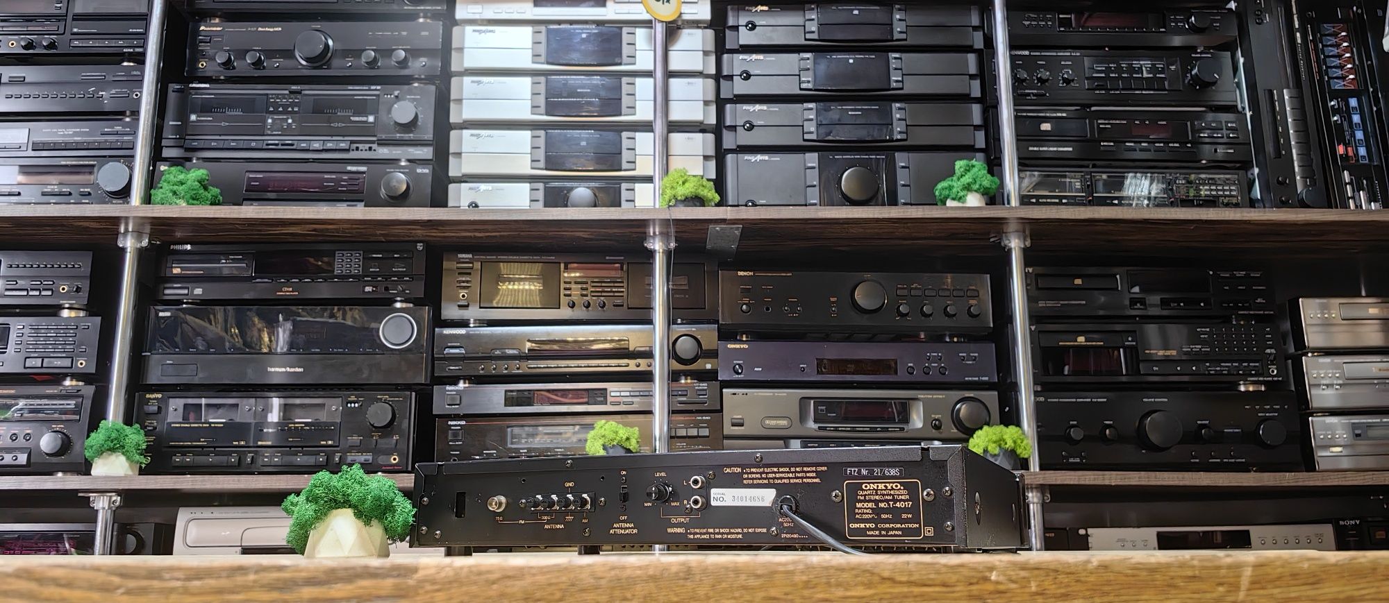 Тюнер Onkyo T-4017
