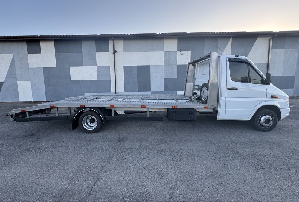 Евакуатор Mercedes Sprinter 412 2.9 TDI