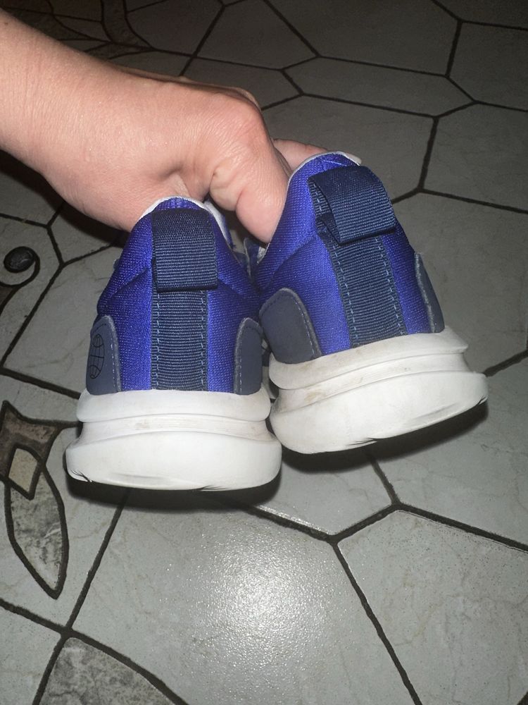 Кросівки adidas 34 розмір