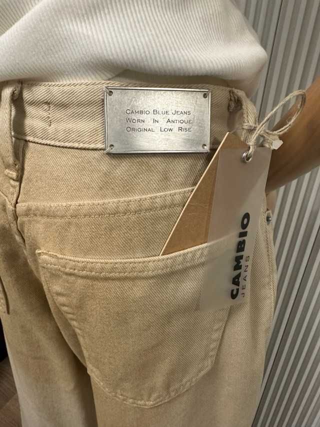 CAMBIO JEANS. Нові з біркою. Розмір 26
