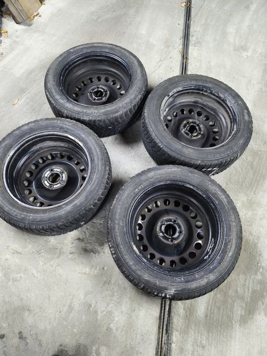 Koła 16 5x105 z oponami zimowymi Falken Eurowinter HS01 205/55R16