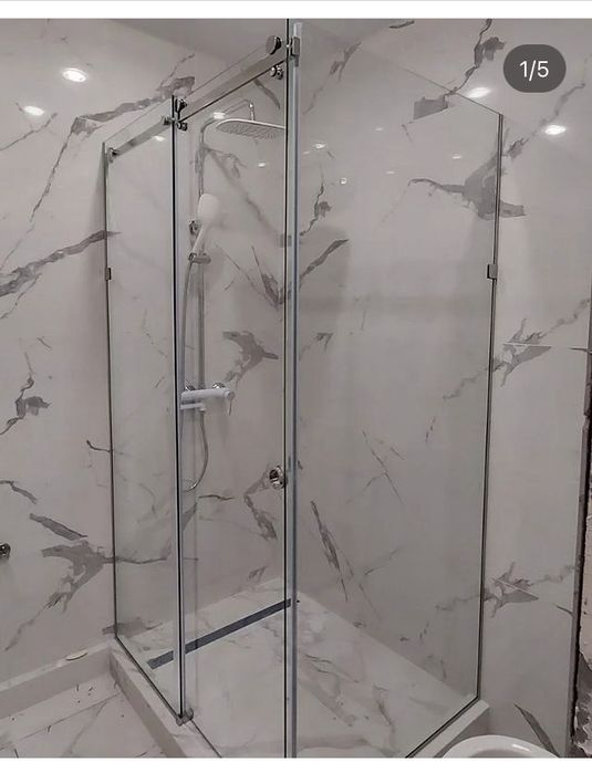 Душевые кабины из закаленного стекла. Перегородки в душ.