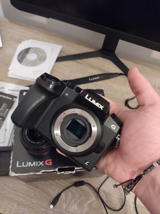 Aparat fotograficzny Lumix G7 DMC-G7K Panasonic bezlusterkowiec