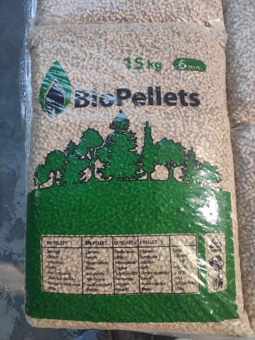 Pellet drzewny 6 mm z sosny po produkcji palet 975kg