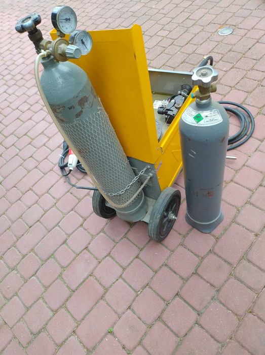 Migomat Varstroj 210 + 2 butle i 2 uchwyty