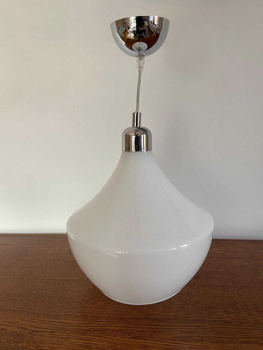 lampa sufitowa biała