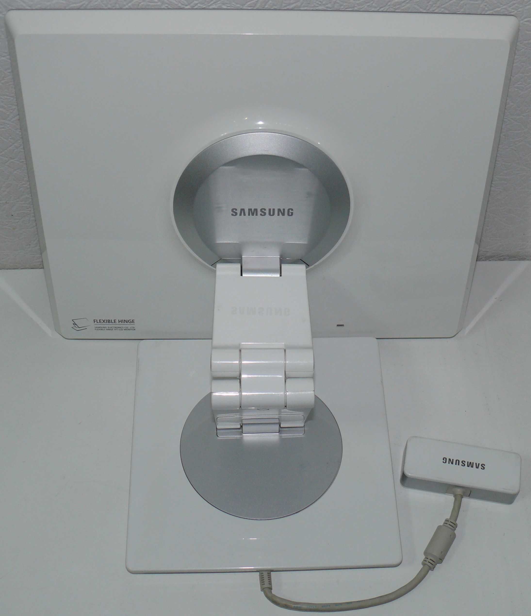 Монитор 19" Samsung Syncmaster 970P TFT 75 Hz 6 мс 178°