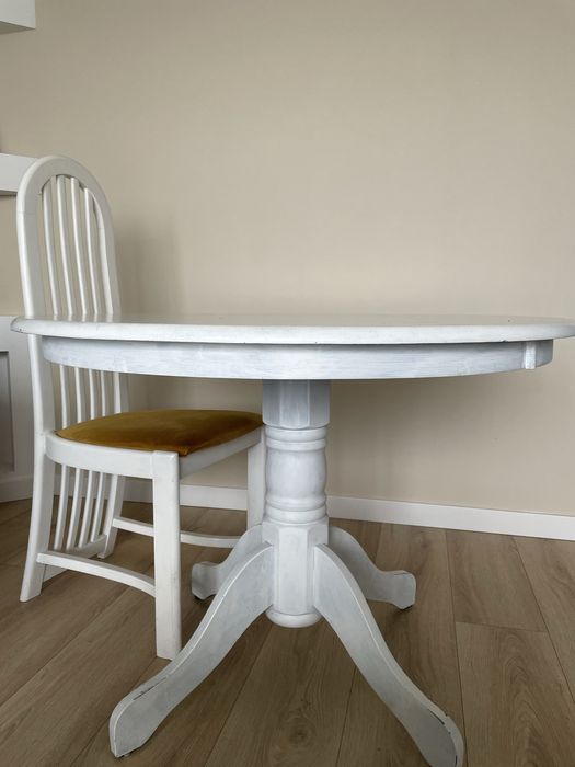 Duży okrągły stół ikea hajdeby - do renowacji