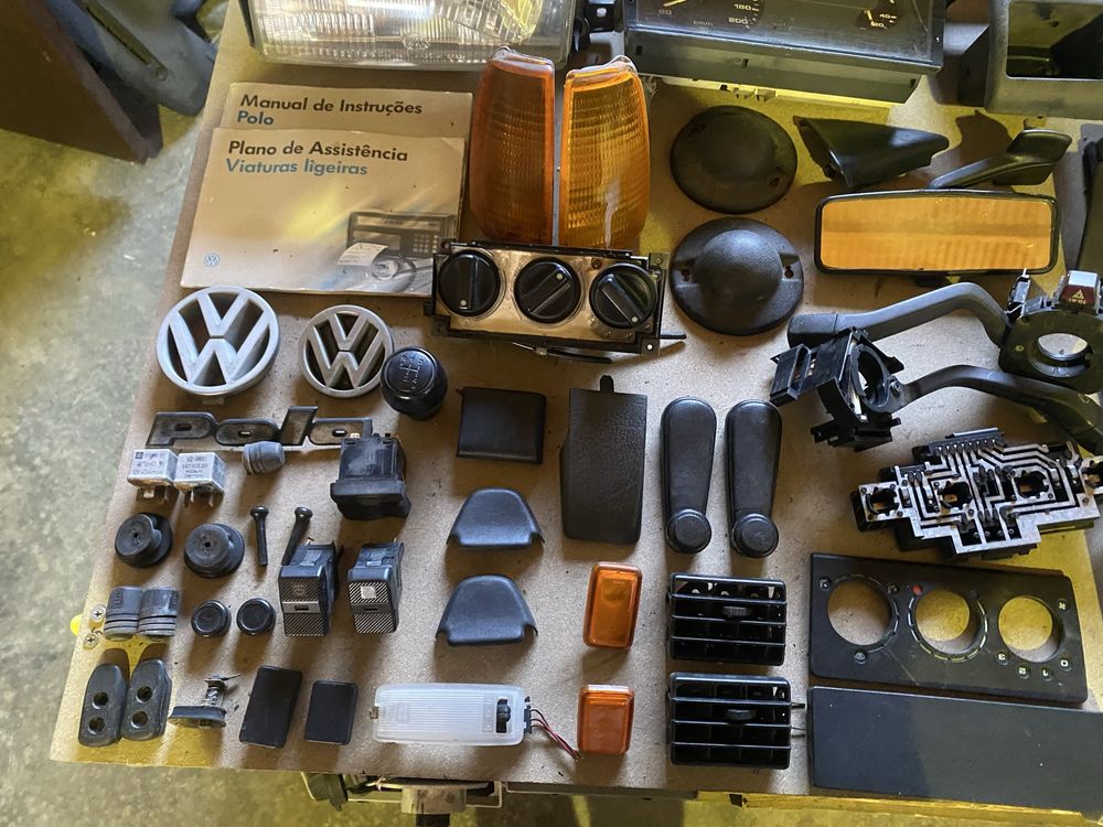 Peças Volkswagen Polo 86C Quadrante, faróis, volante etc..|USADO