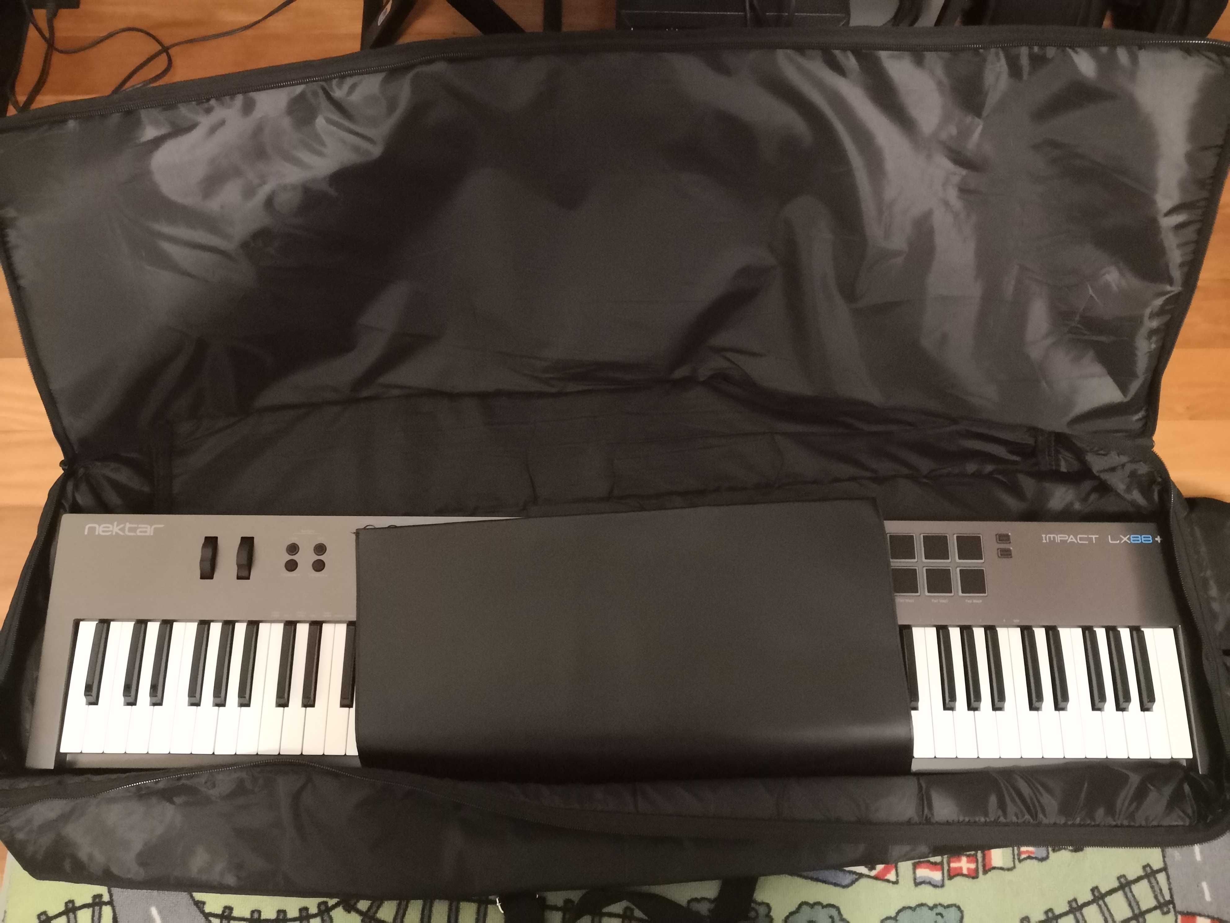 Nektar Impact LX88+ Controlador MIDI