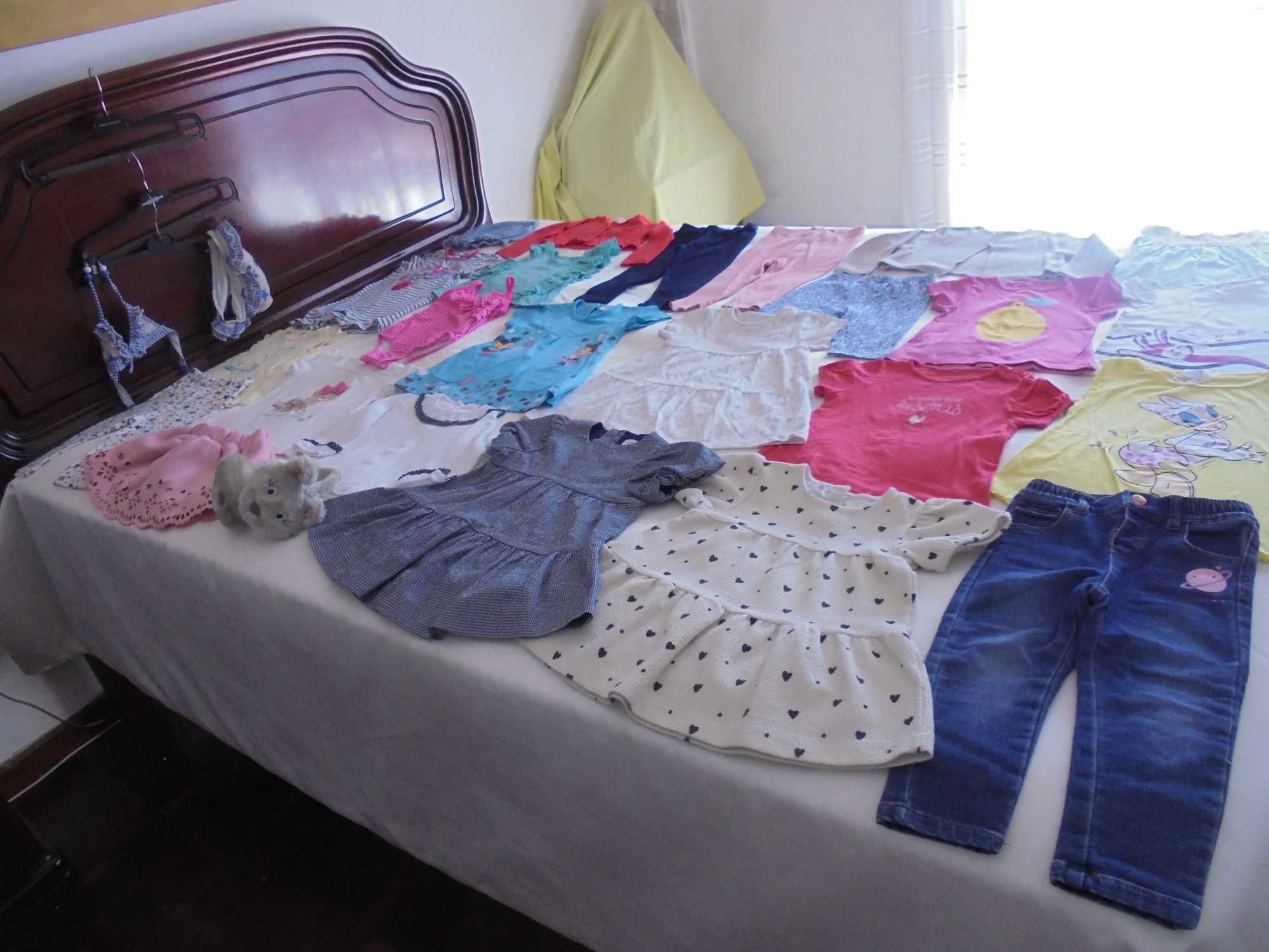 lote de roupa de menina o biquíni lindo