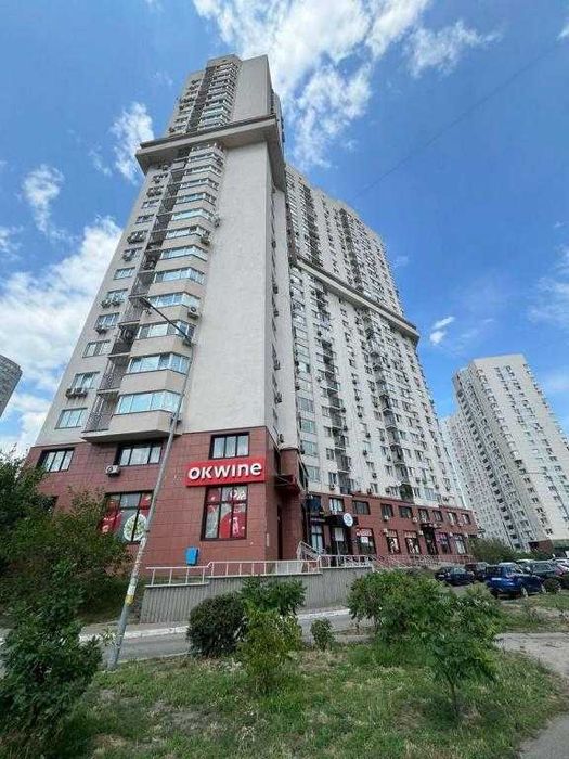 Без комісії. Сучасна 2 к. Монолітний будинок. метро Позняки 2 хв поруч