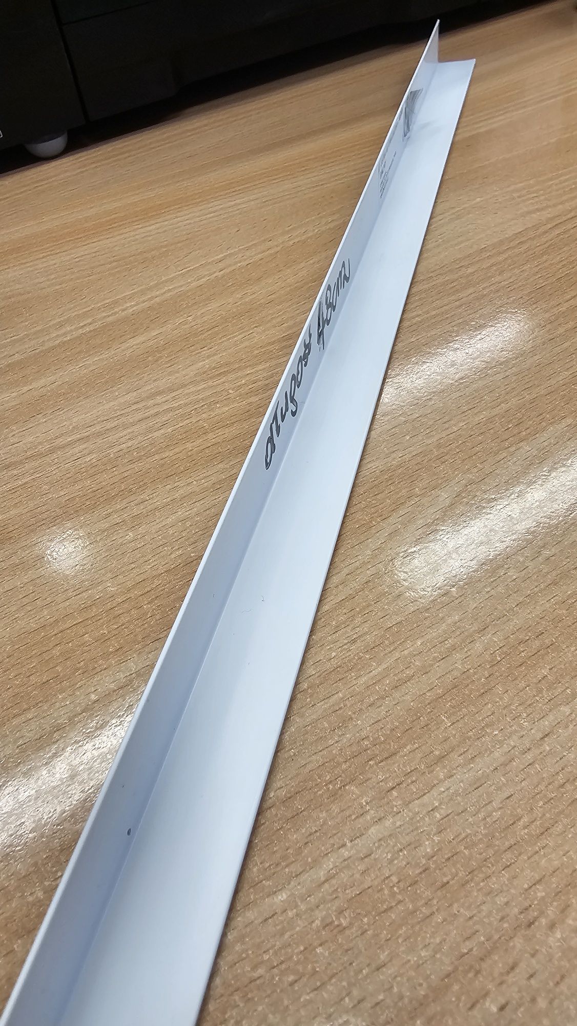 Listwa kątowa biala odpad 48 cm