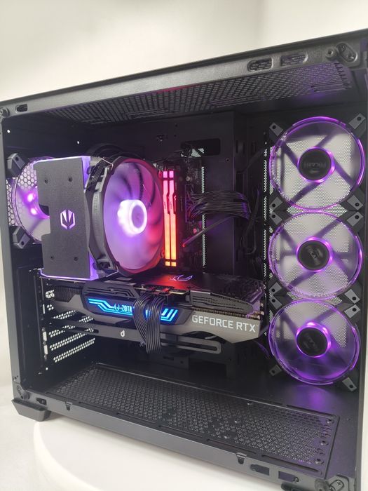 Komputer Gamingowy i7-13700K, RTX 5070 Ti, 16 GB,1 TB SSD,Win 11
