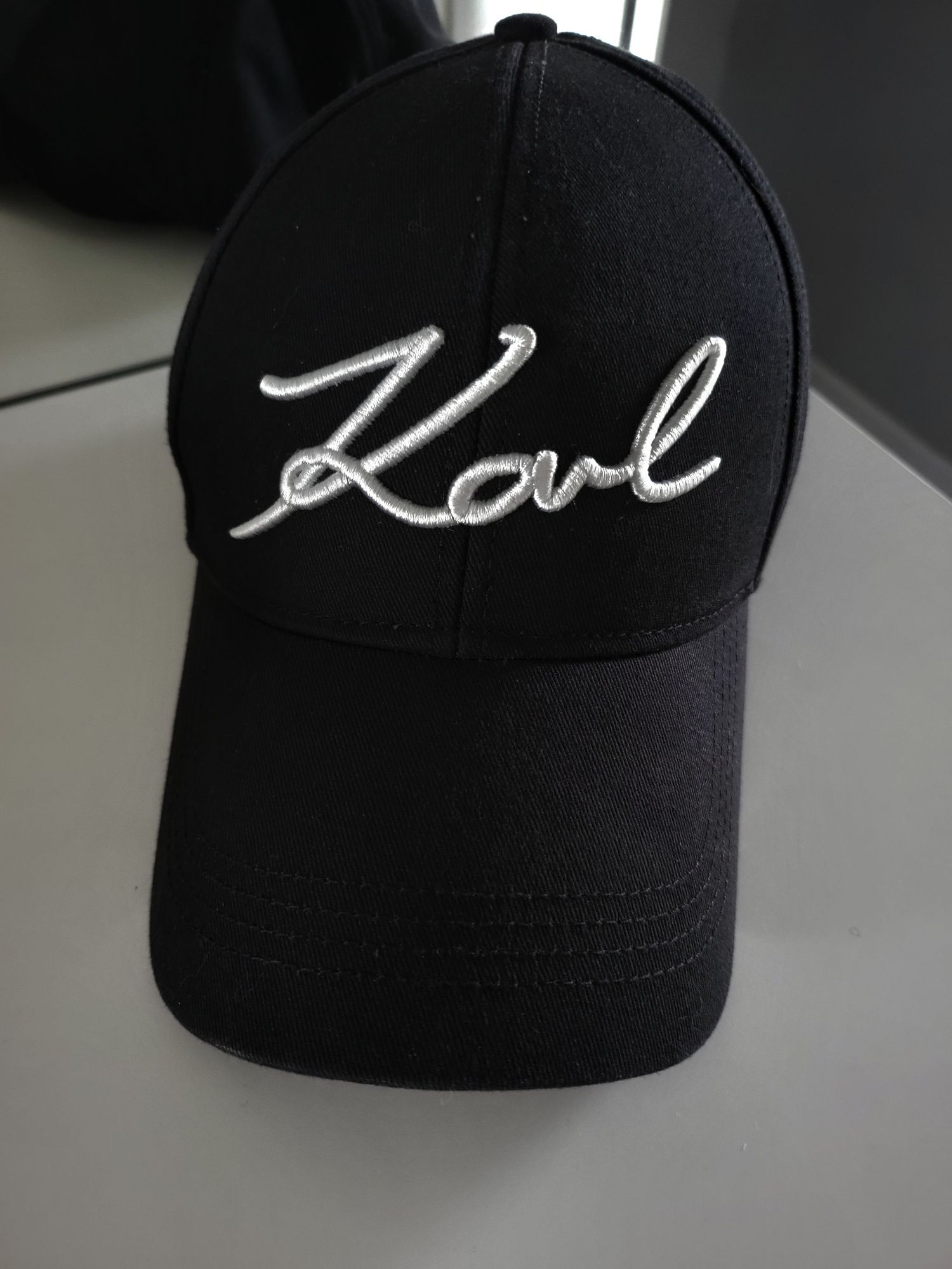 Czapka z daszkiem karl lagerfeld unisex
