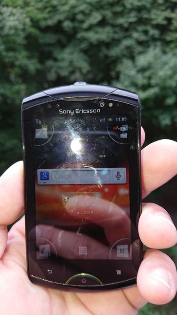 Продам Sony Ericsson Live with Walkman WT 19і