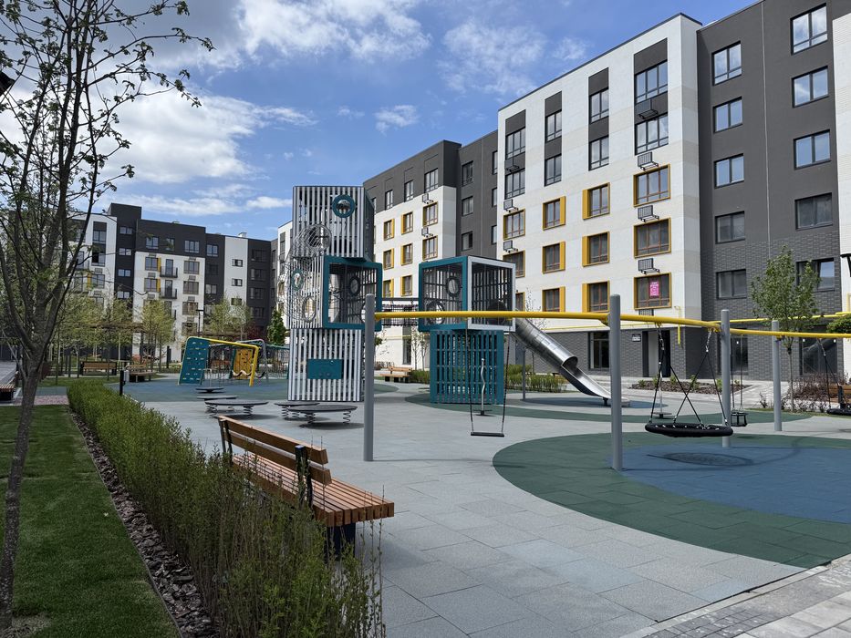 Однокімнатна квартира-студія ЖК Молодість