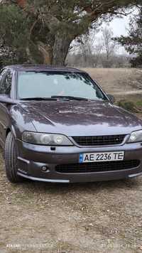 Opel vectra 2,5.1997