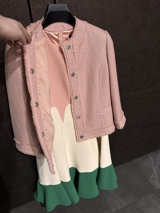 Платье Elisabetta Franchi и жакет Liu jo