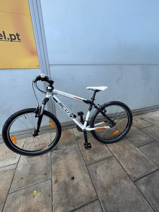 Bicicleta em bom estado