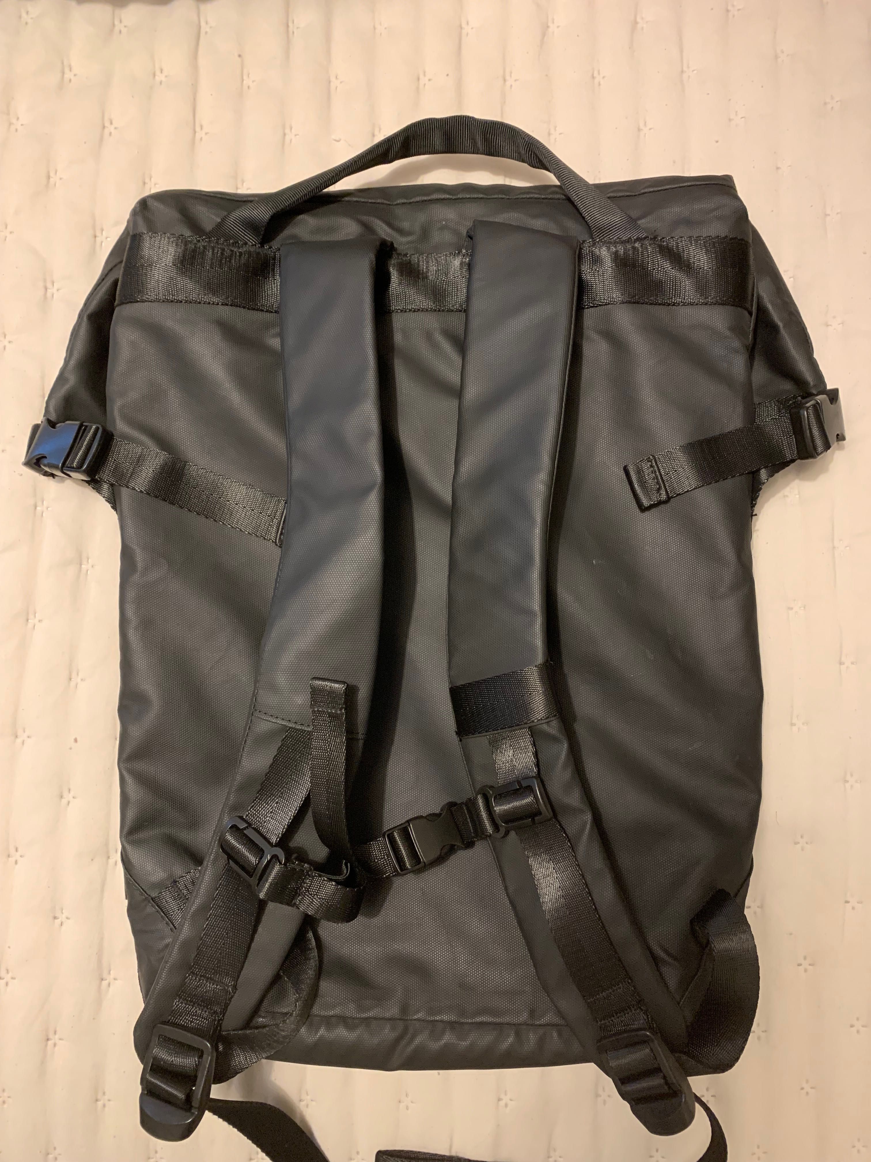 Mochila prozis com vários arrumos