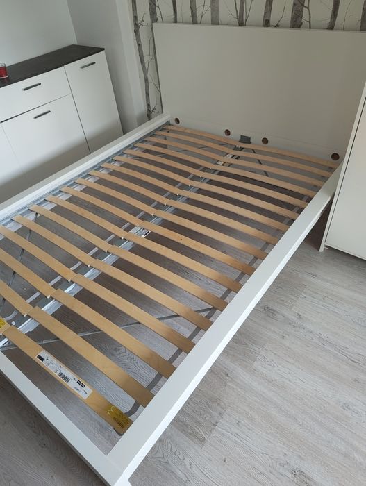 Cama MALM - 140x200 com Estrado