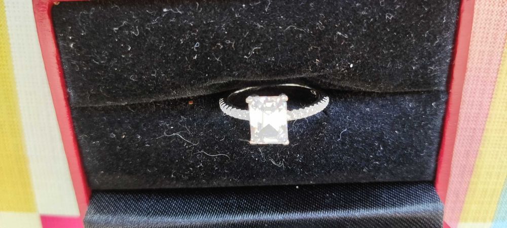 Anel Prata 925 com zircônia