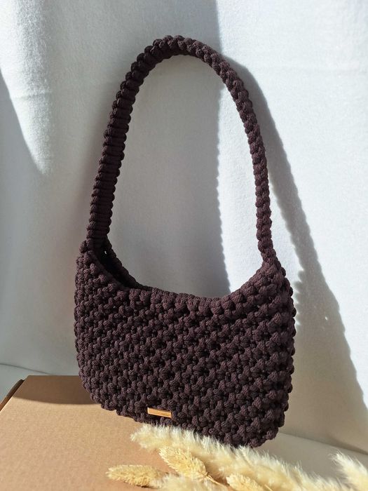 Torebka bagietka ze sznurka w kolorze czekoladowym makrama handmade