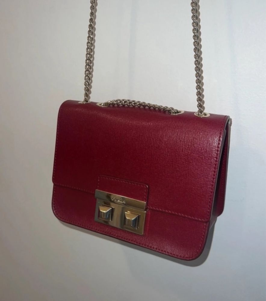 Mala senhora Furla