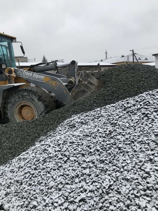 щебінь,пісок,вивіз будівельного сміття..чорнозем, торф