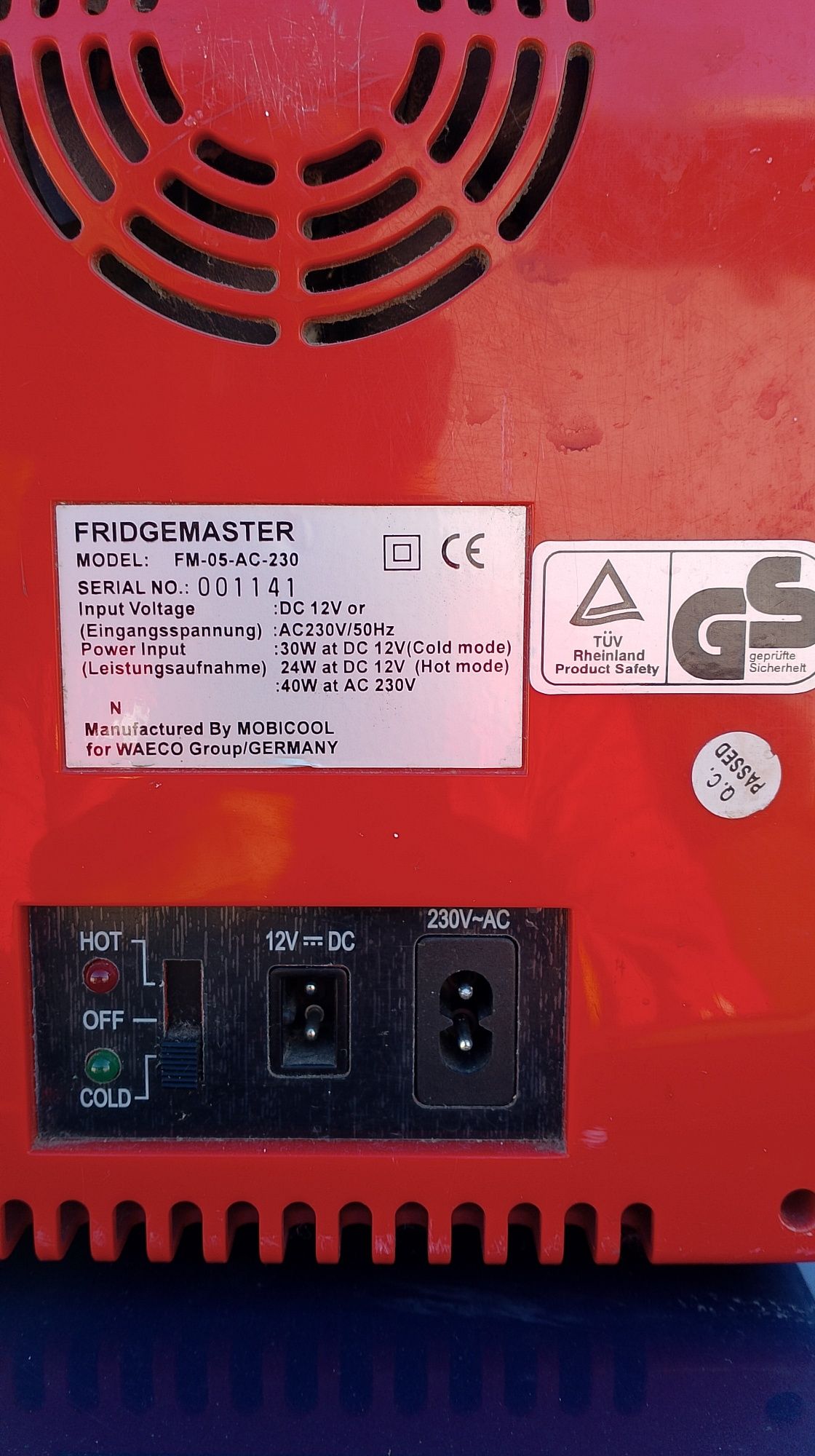 Продам мини холодильник+ нагрев,Fridgemaster FM 05 12/230В
