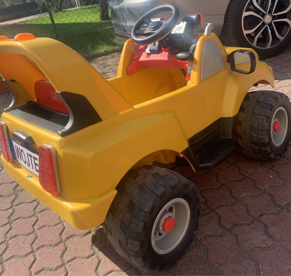 Peg Perego Adventure Trophy jeep elektryczny