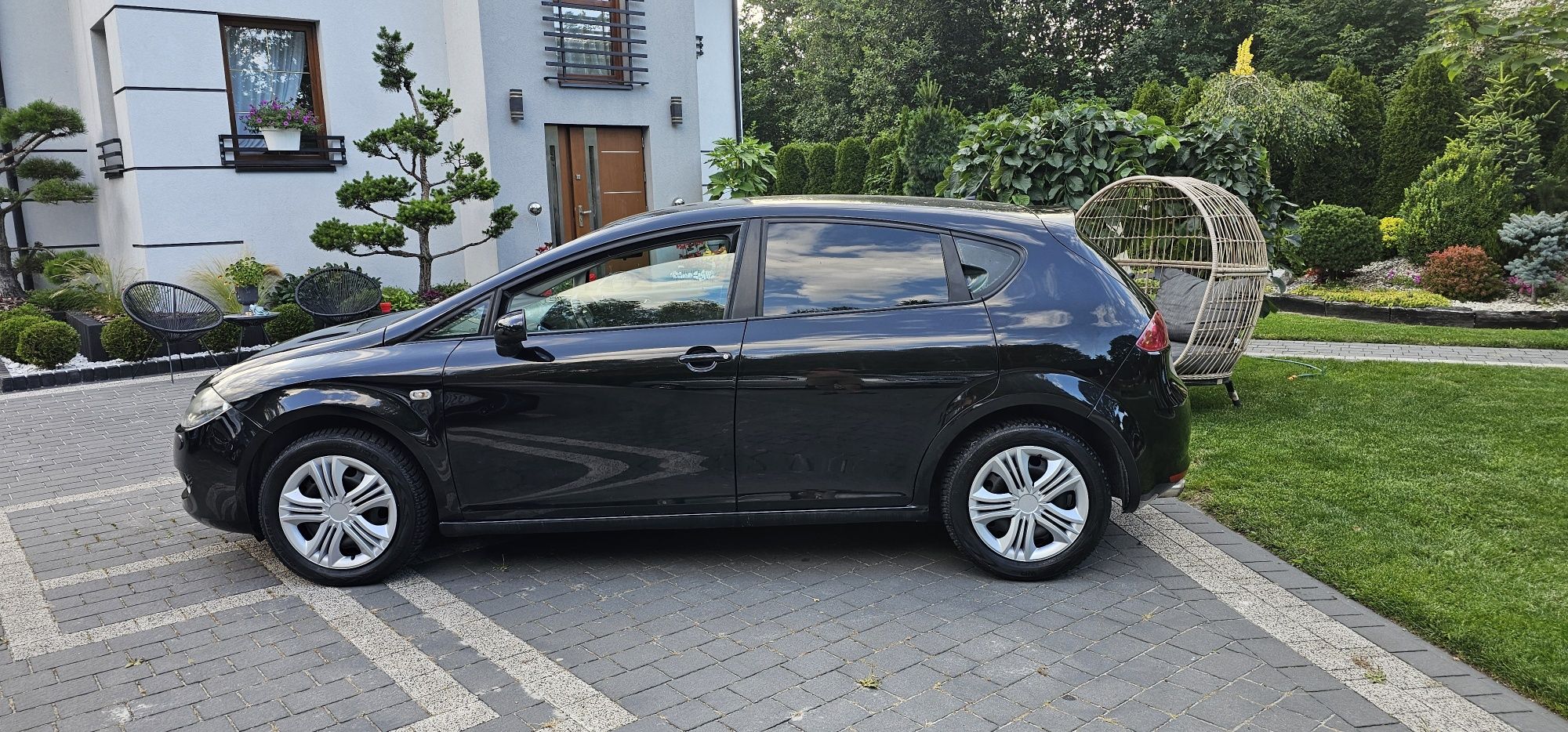 Ładny Leon 2006r 2.0 benz * zarejestrowany *zadbany * ważne opł