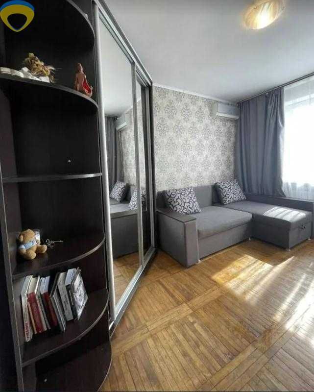 Тихий спальный район, Черемушки, ул.Рихтера (Щорса)